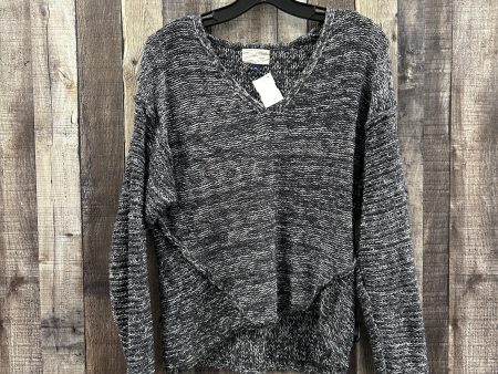 Sweater By Universal Thread In Grey, Size: Xs Cheap